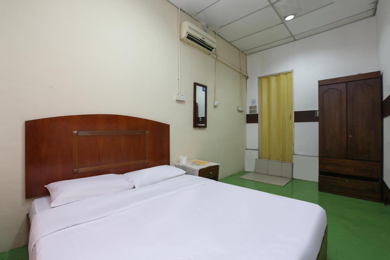 OYO 89784 Impiana Hotel Kota Bharu Exterior foto